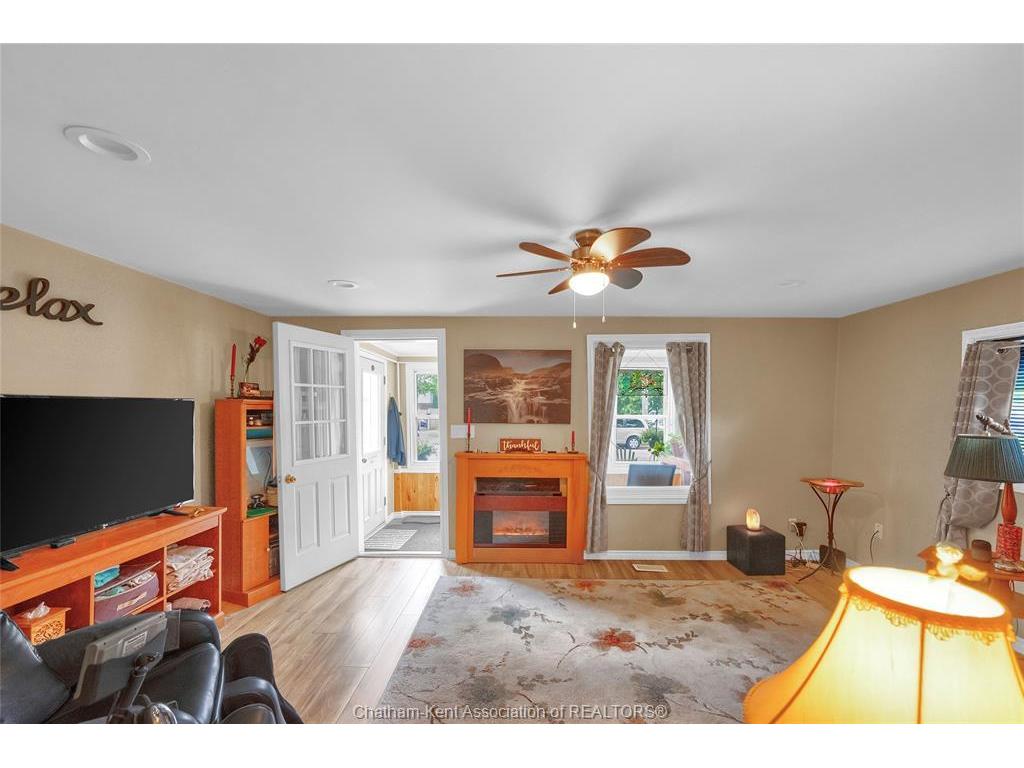 









37


Berry

Street,
Chatham,




ON
N7M 3B2

