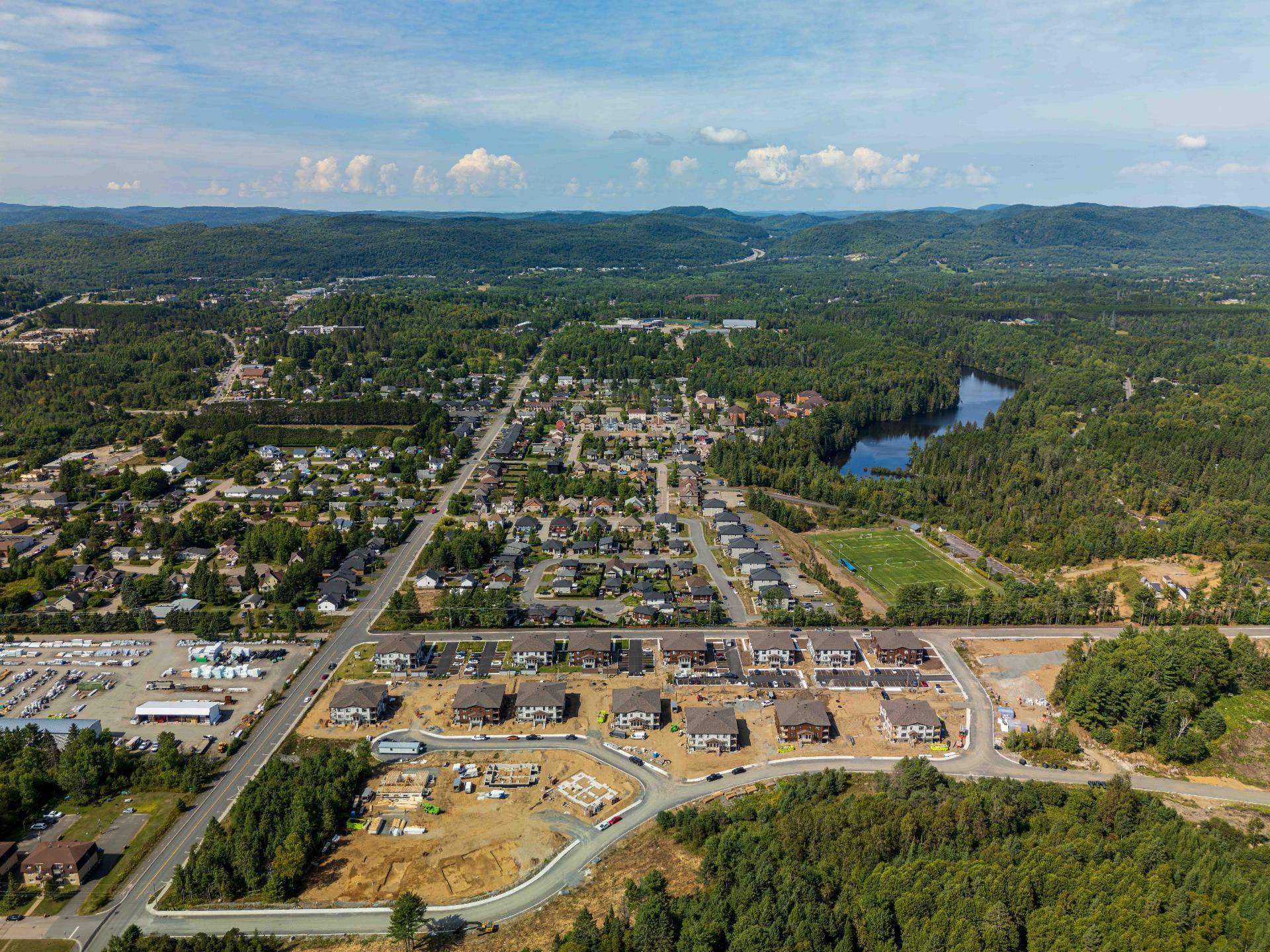 









100


Rue du Cantouque

, 100,
Mont-Tremblant,




QC
J8E0S6

