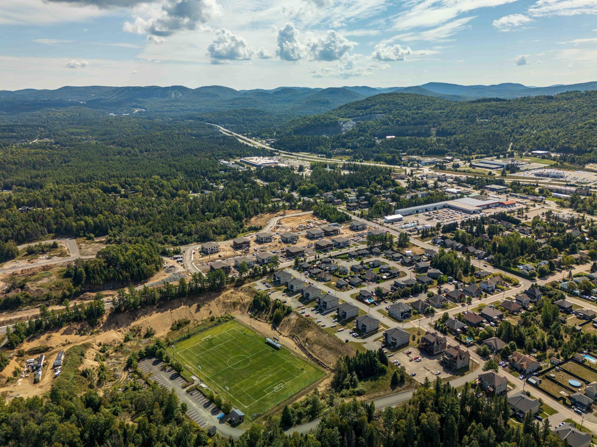 









100


Rue du Cantouque

, 100,
Mont-Tremblant,




QC
J8E0S6

