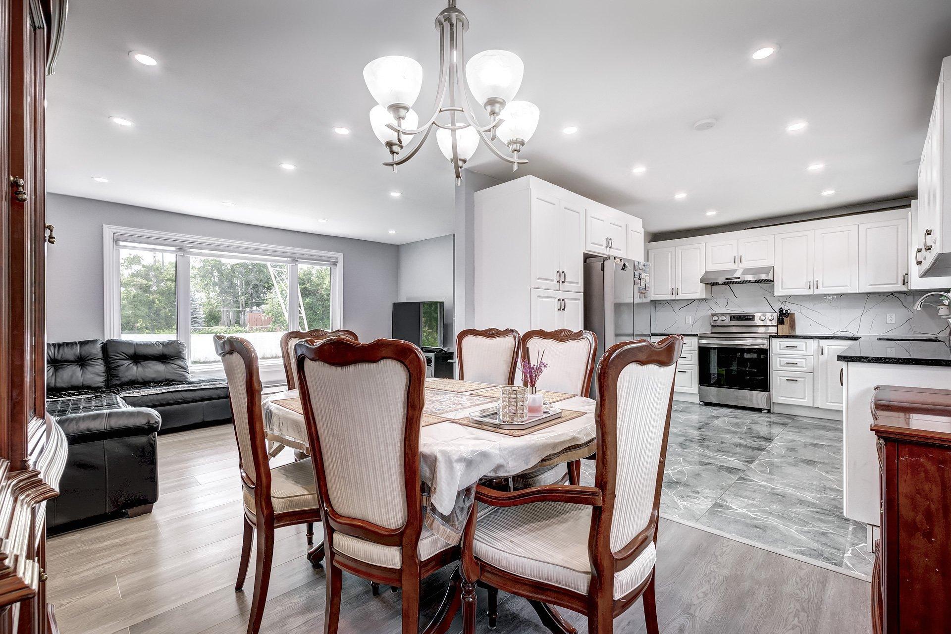 









24


Rue Mercier

,
Dollard-des-Ormeaux,




QC
H9A1H5

