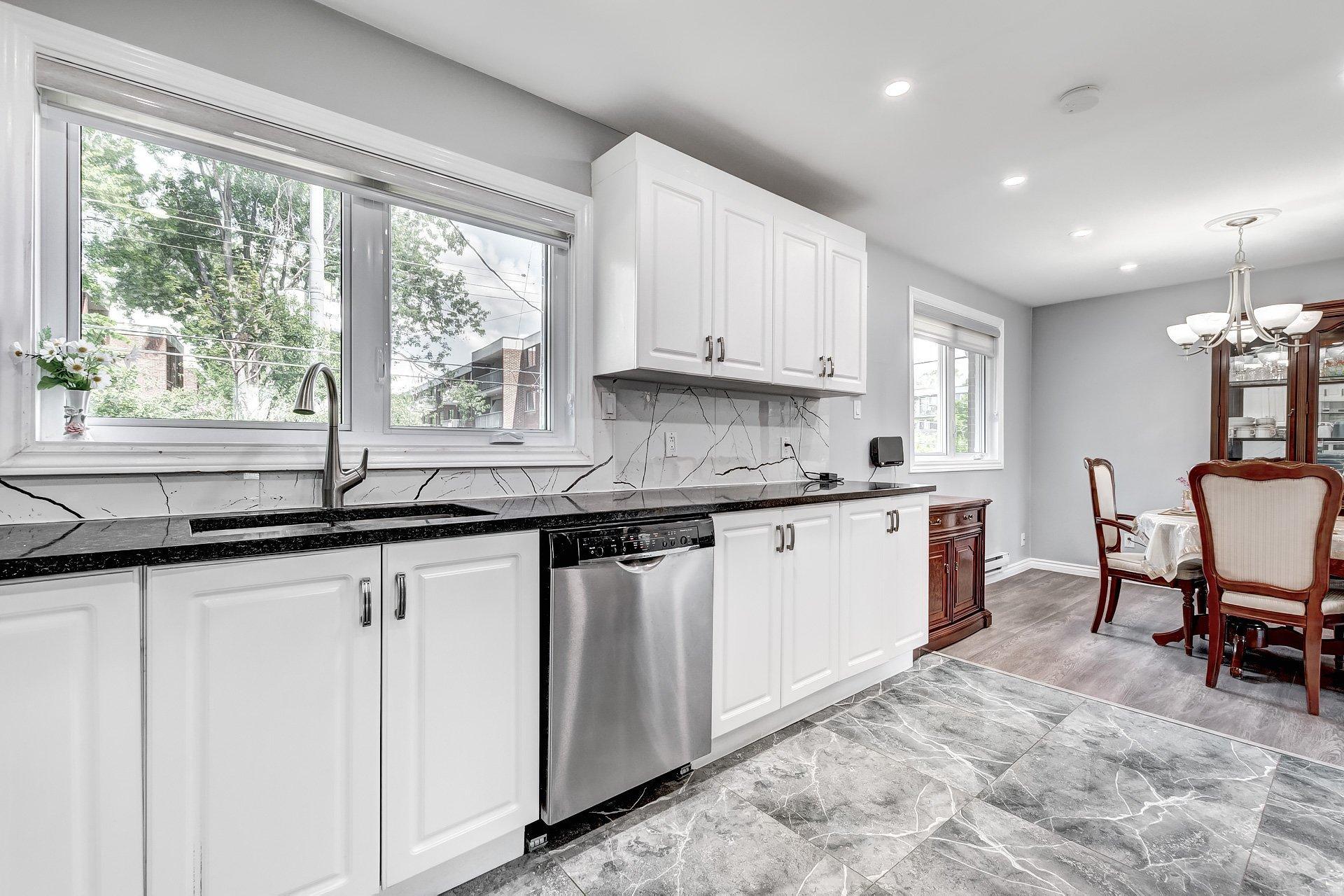 









24


Rue Mercier

,
Dollard-des-Ormeaux,




QC
H9A1H5

