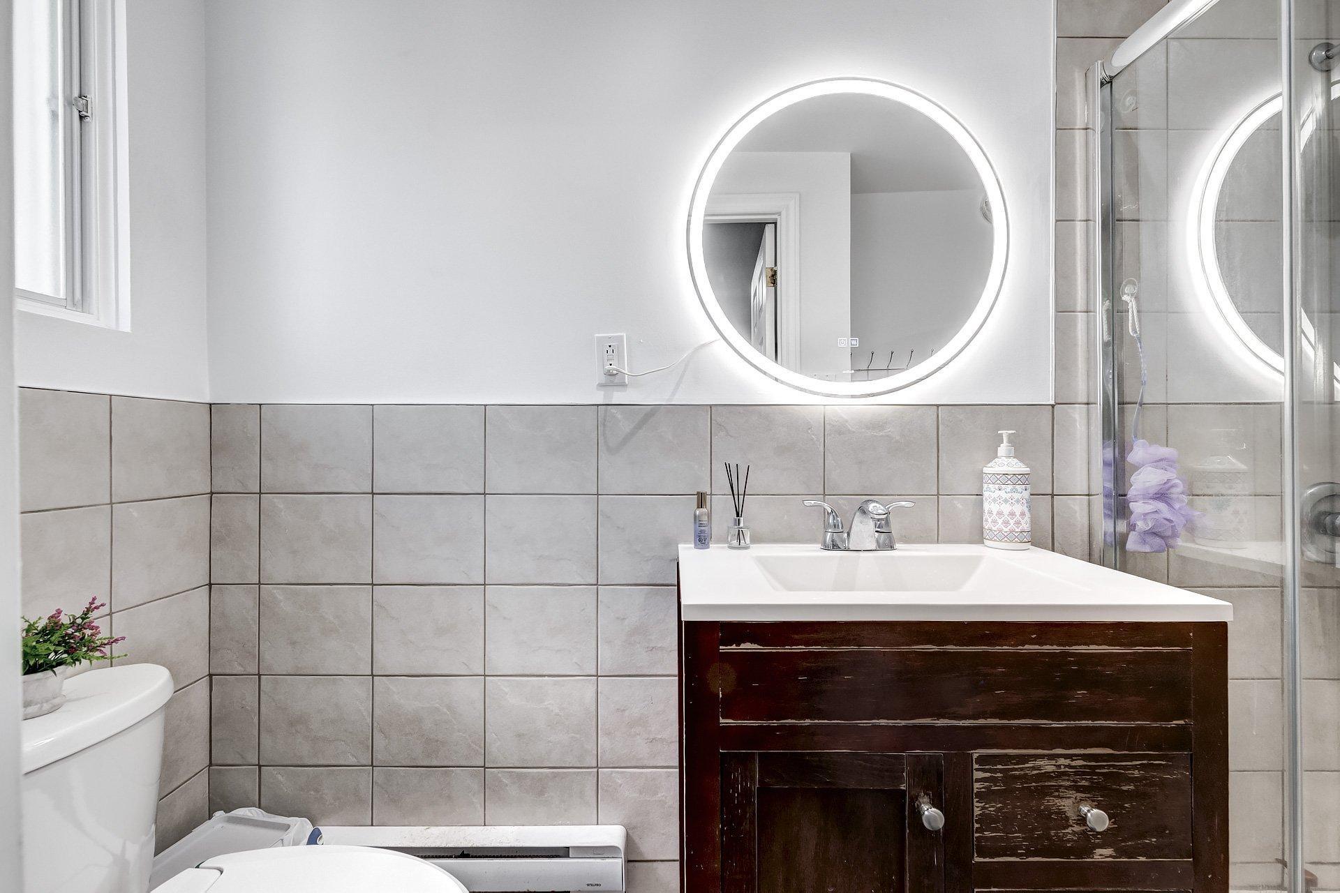 









24


Rue Mercier

,
Dollard-des-Ormeaux,




QC
H9A1H5

