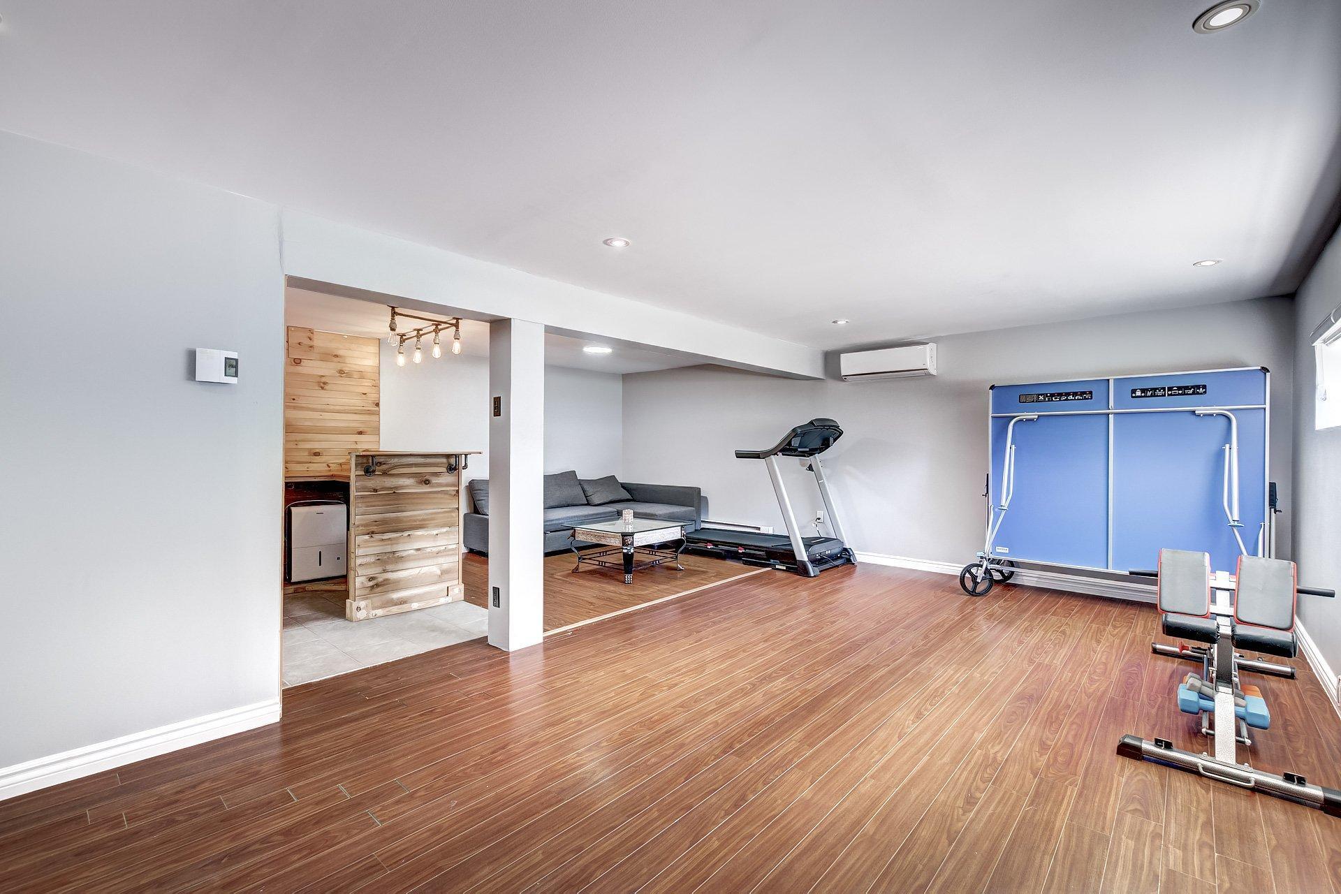 









24


Rue Mercier

,
Dollard-des-Ormeaux,




QC
H9A1H5

