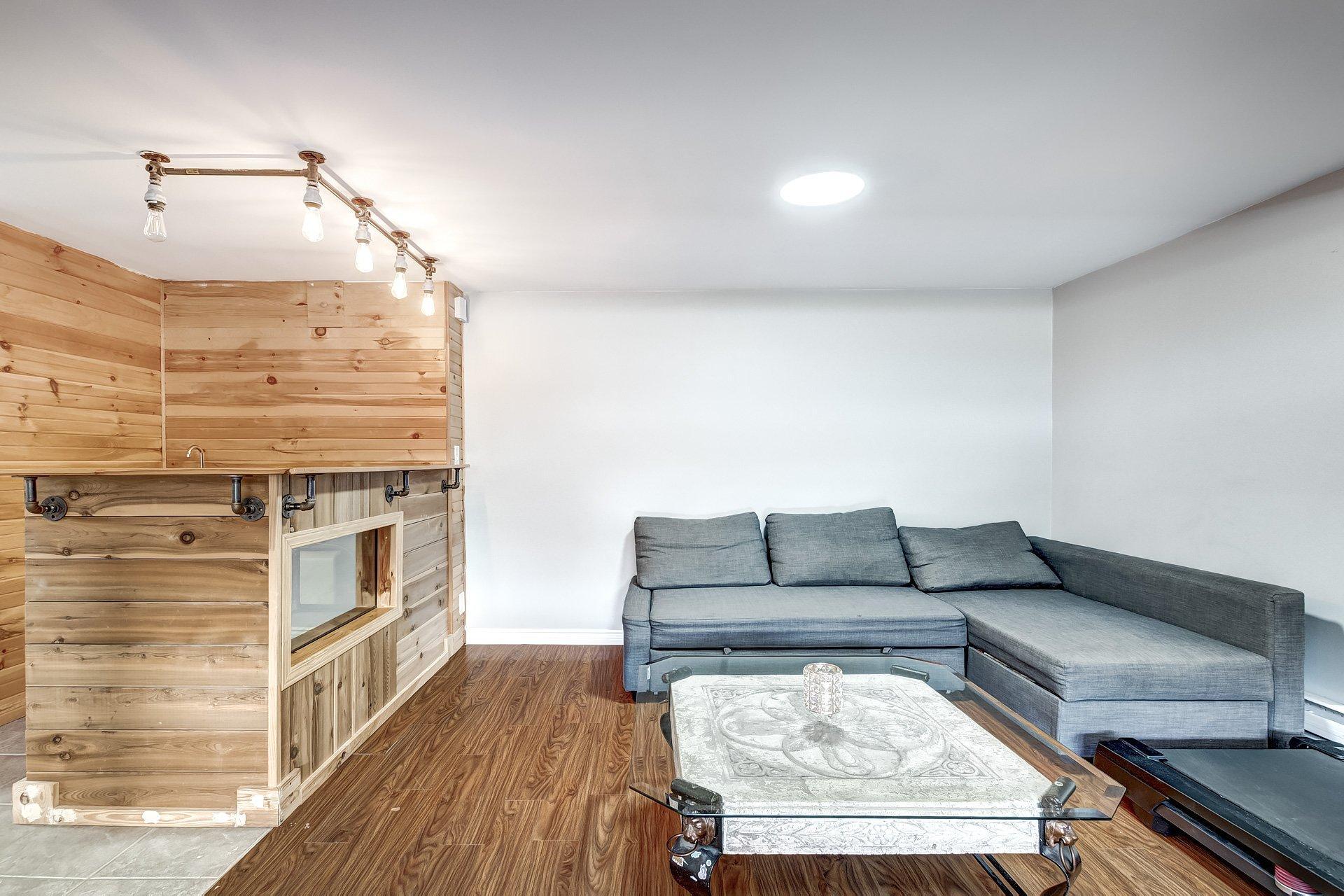 









24


Rue Mercier

,
Dollard-des-Ormeaux,




QC
H9A1H5

