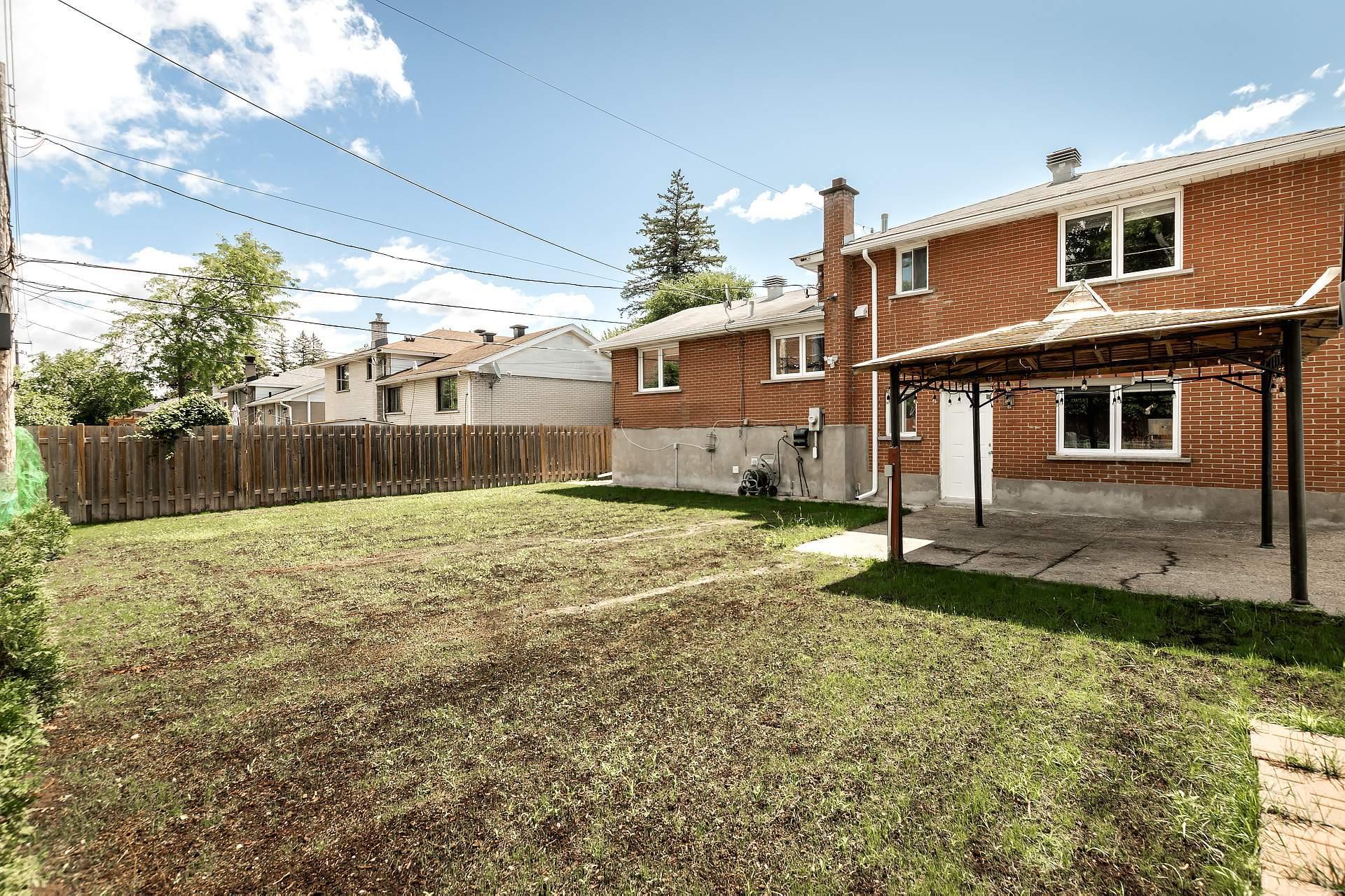 









24


Rue Mercier

,
Dollard-des-Ormeaux,




QC
H9A1H5

