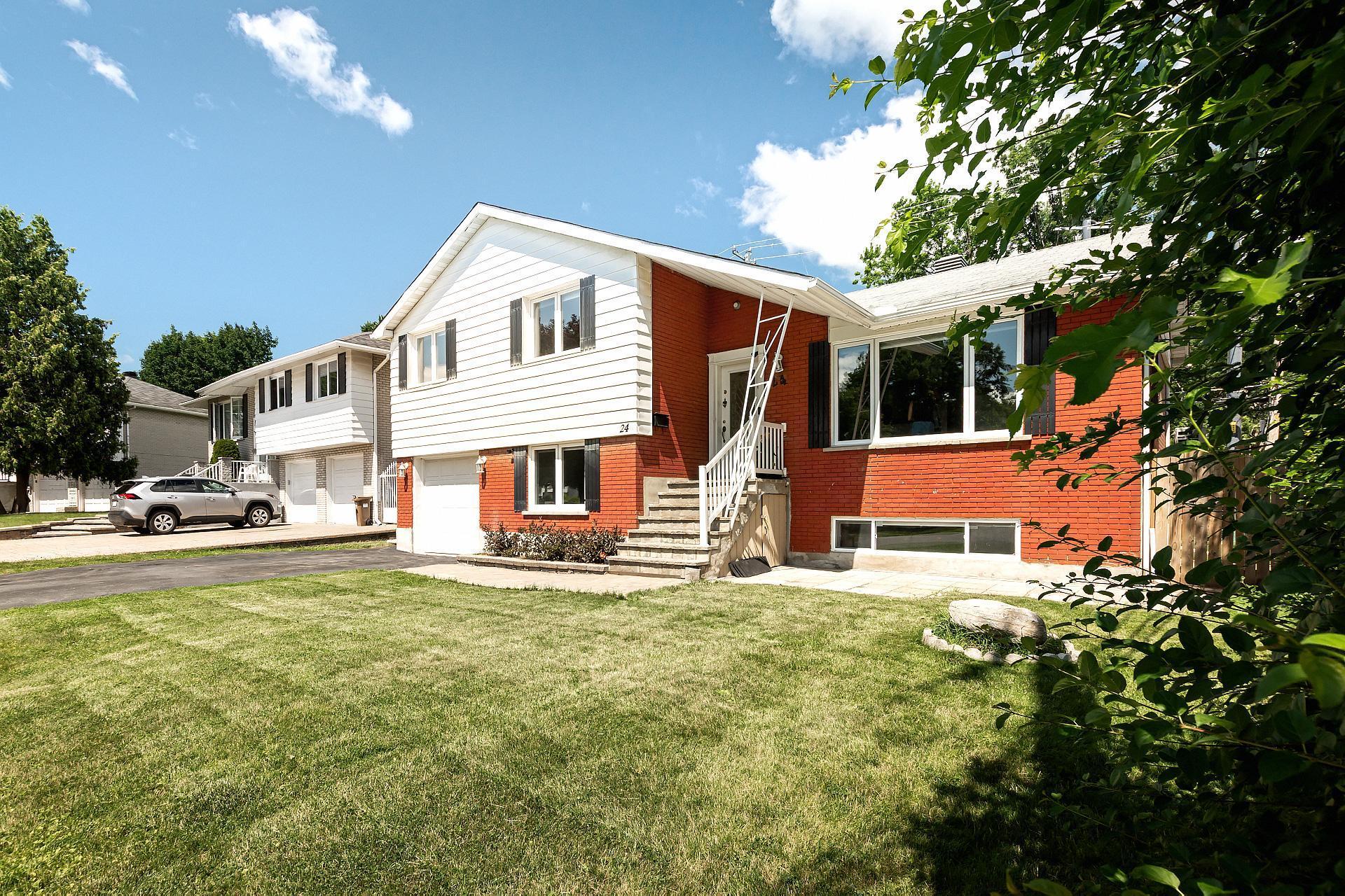 









24


Rue Mercier

,
Dollard-des-Ormeaux,




QC
H9A1H5

