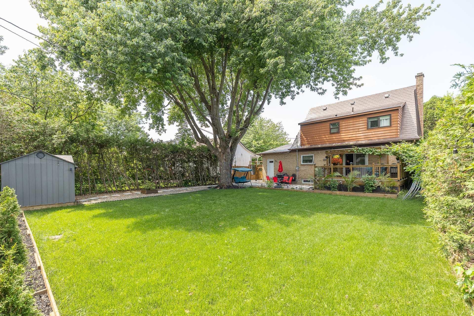 









316


Rue Ladouceur

,
Montréal (L'Île-Bizard/Sainte-Geneviève),




QC
H9C1T4

