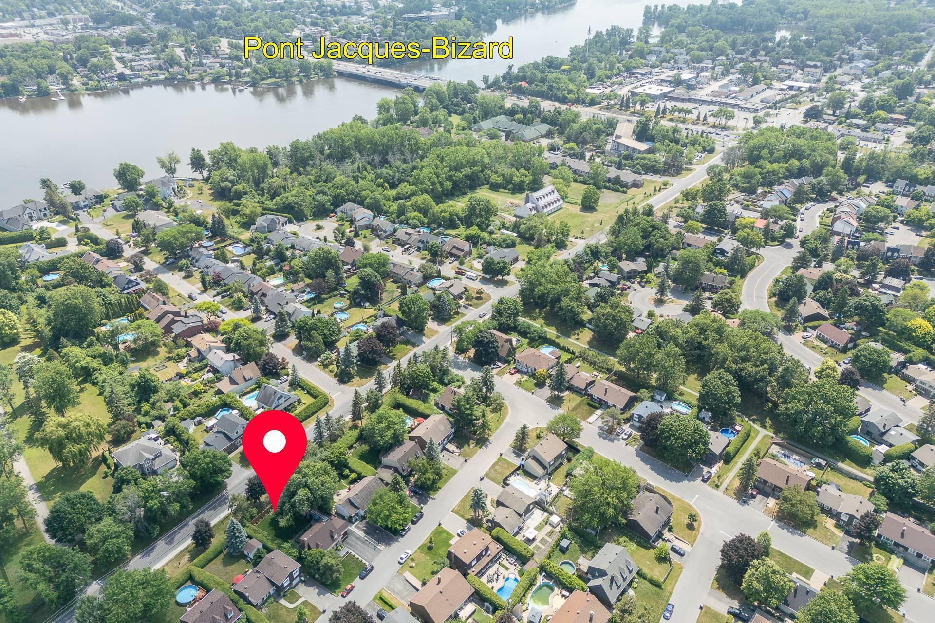 









316


Rue Ladouceur

,
Montréal (L'Île-Bizard/Sainte-Geneviève),




QC
H9C1T4


