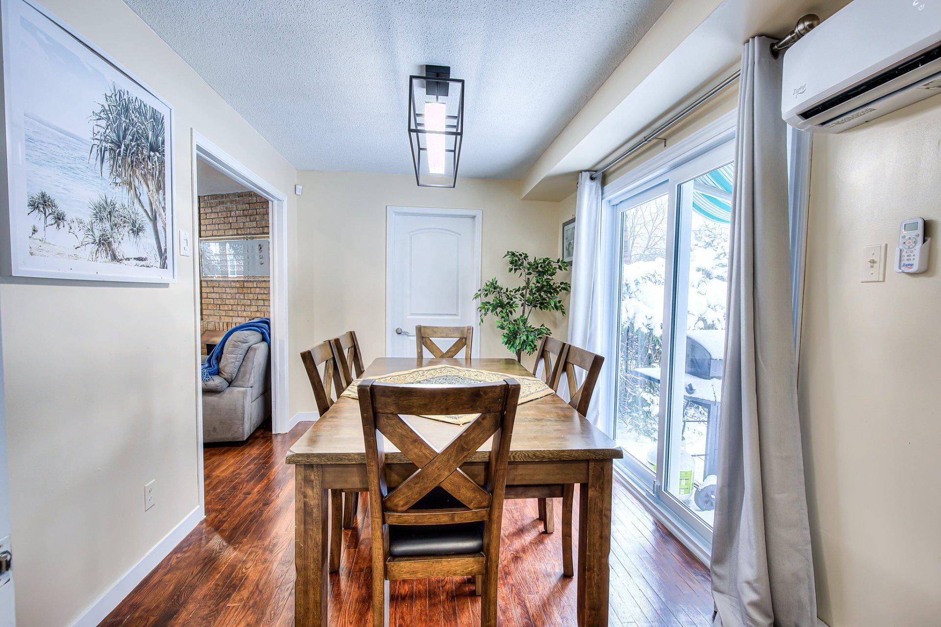 









316


Rue Ladouceur

,
Montréal (L'Île-Bizard/Sainte-Geneviève),




QC
H9C1T4

