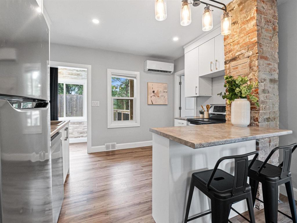 












3347 Agricola Street

,
North End,




NS
B3K 4H8

