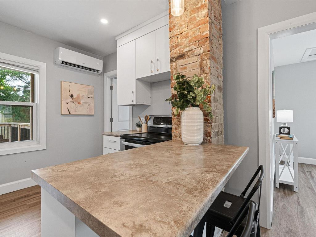 












3347 Agricola Street

,
North End,




NS
B3K 4H8

