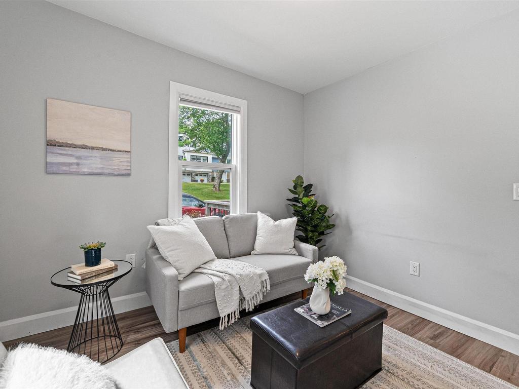 












3347 Agricola Street

,
North End,




NS
B3K 4H8

