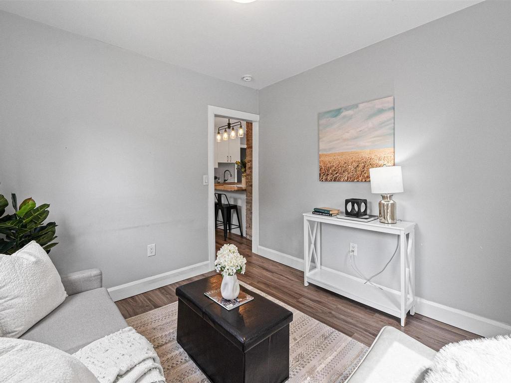 












3347 Agricola Street

,
North End,




NS
B3K 4H8

