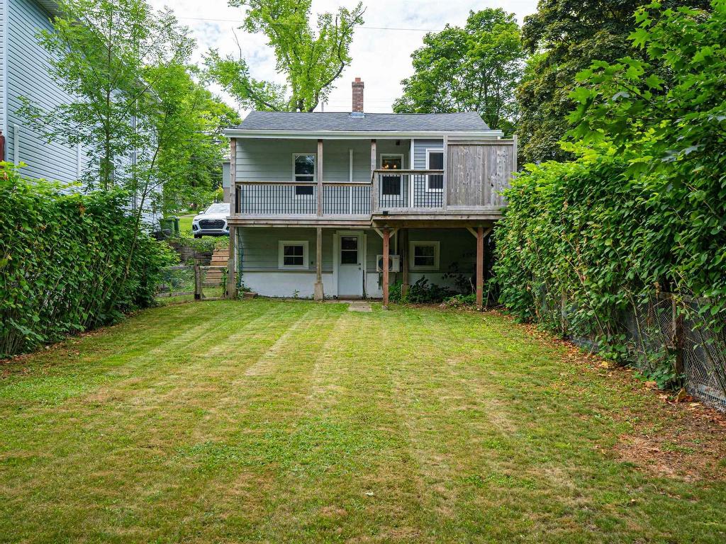












3347 Agricola Street

,
North End,




NS
B3K 4H8

