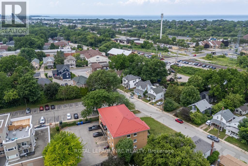 












UNIT 301 - 14 JOHN STREET

,
Grimsby,




Ontario
L3M1X5

