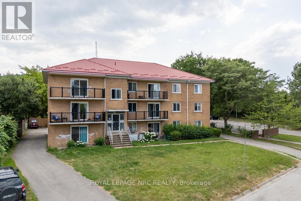 












UNIT 301 - 14 JOHN STREET

,
Grimsby,




Ontario
L3M1X5

