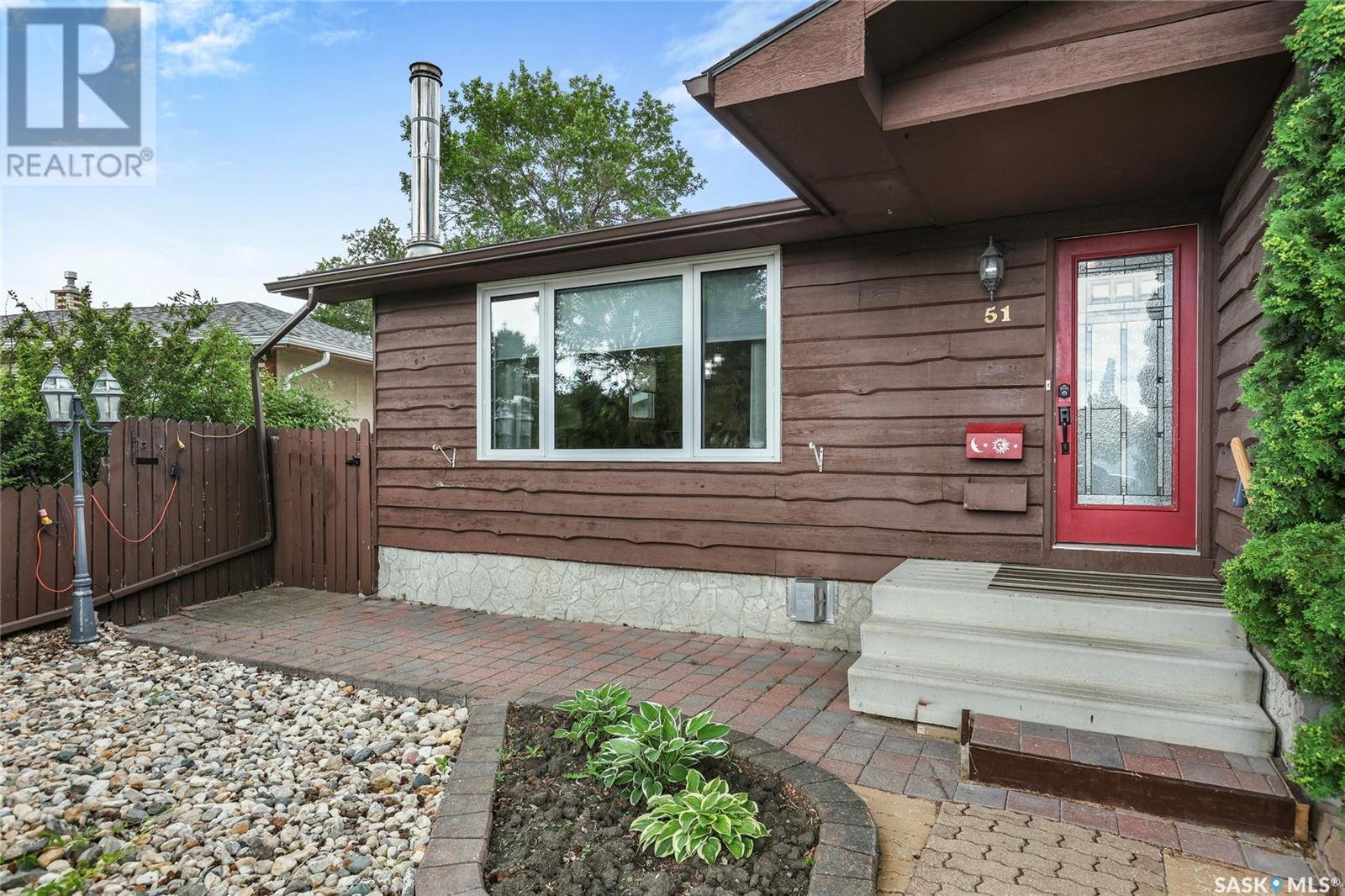 












51 HAYES CRESCENT

,
Regina,




Saskatchewan
S4X1B1

