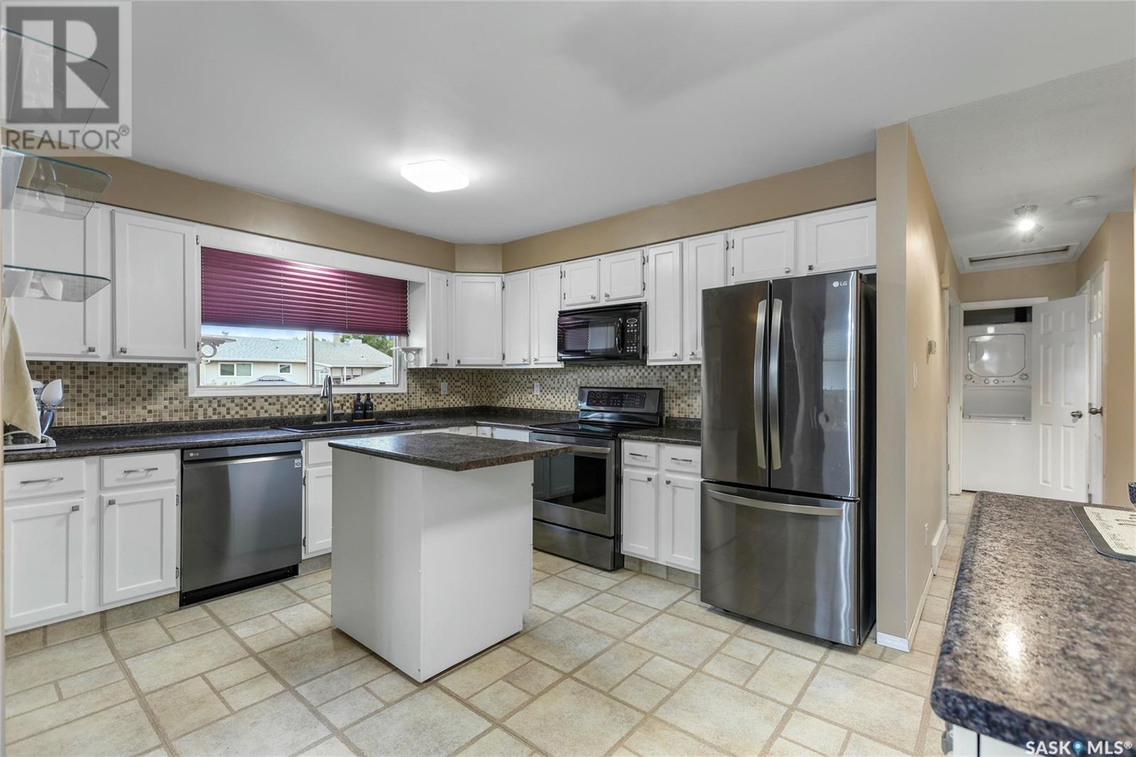 












51 HAYES CRESCENT

,
Regina,




Saskatchewan
S4X1B1

