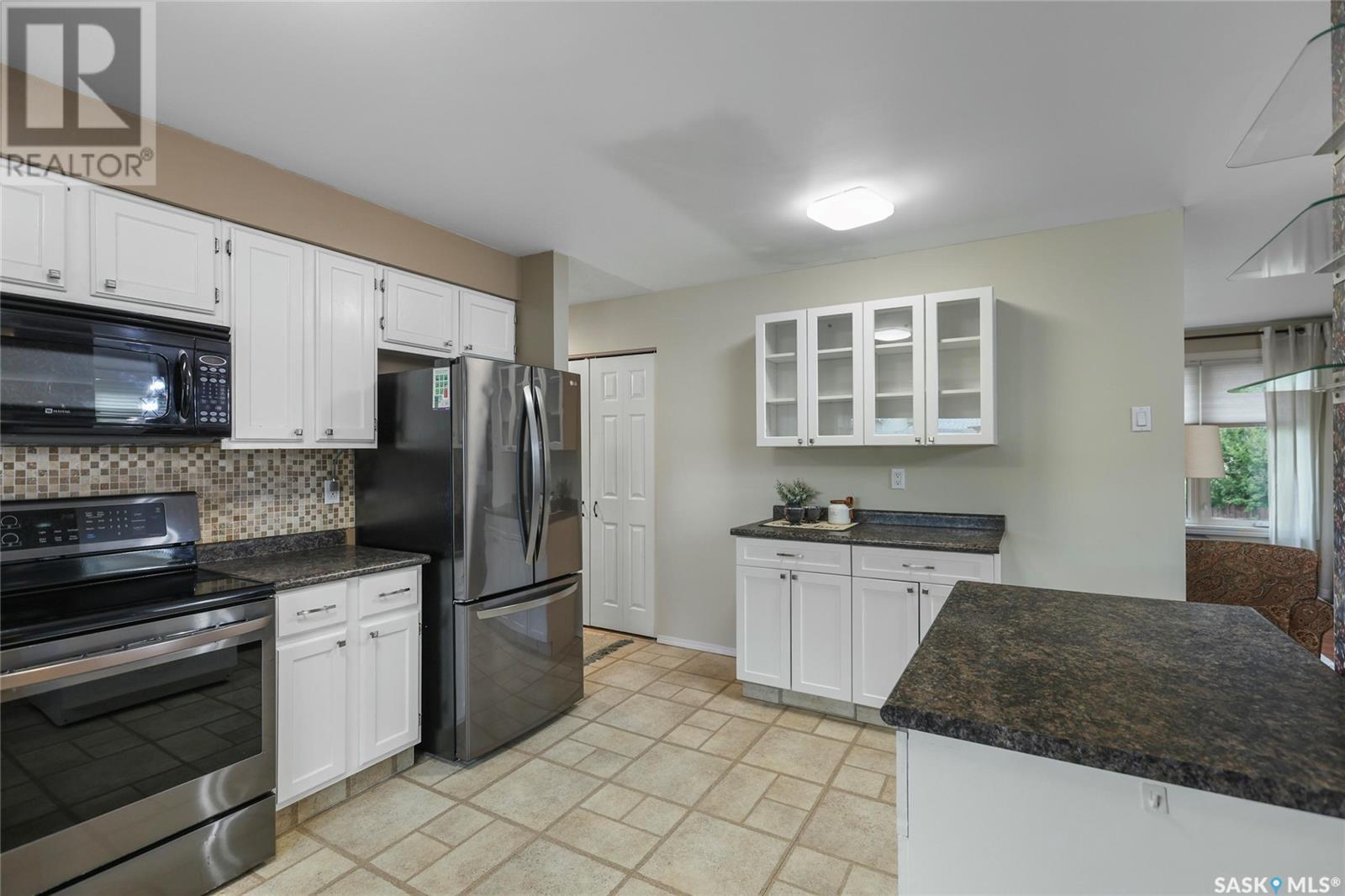 












51 HAYES CRESCENT

,
Regina,




Saskatchewan
S4X1B1


