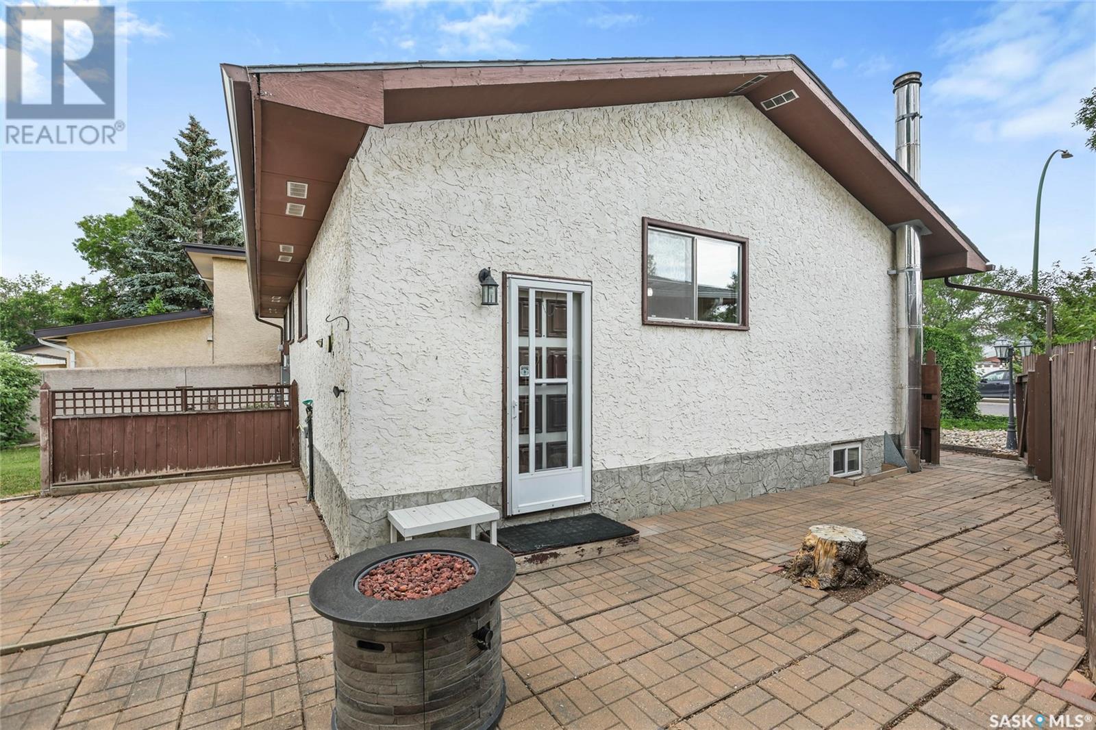 












51 HAYES CRESCENT

,
Regina,




Saskatchewan
S4X1B1

