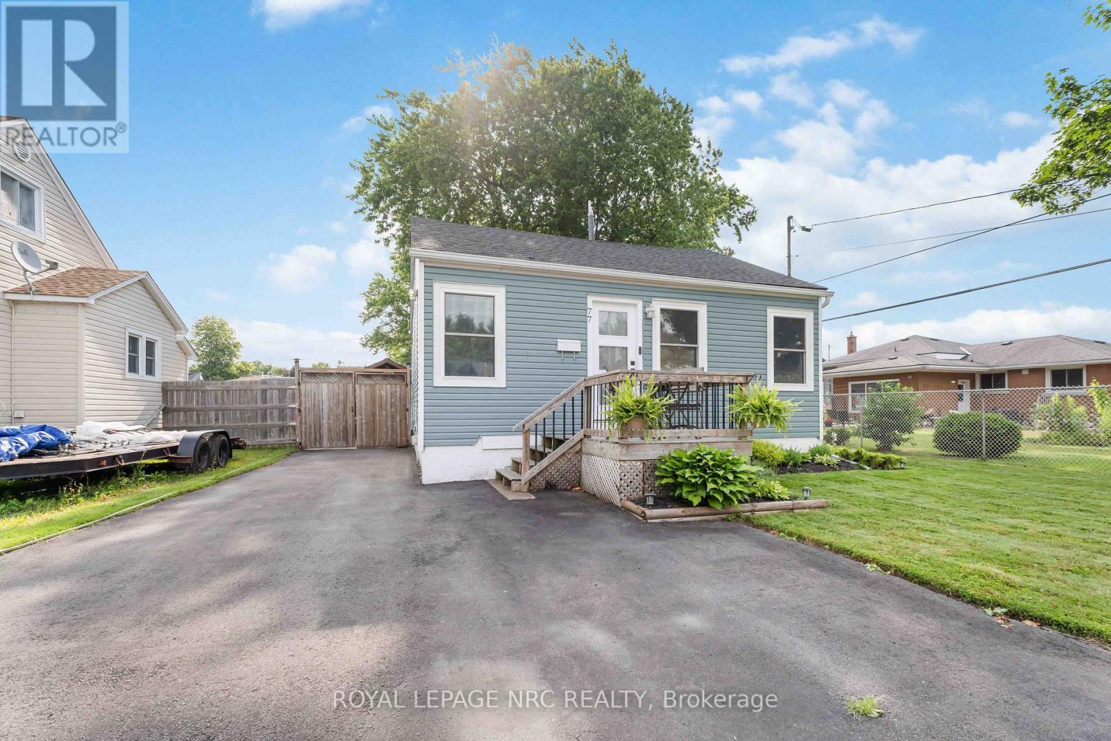 












77 ELLEN STREET

,
Fort Erie (Central),




Ontario
L2A4C9

