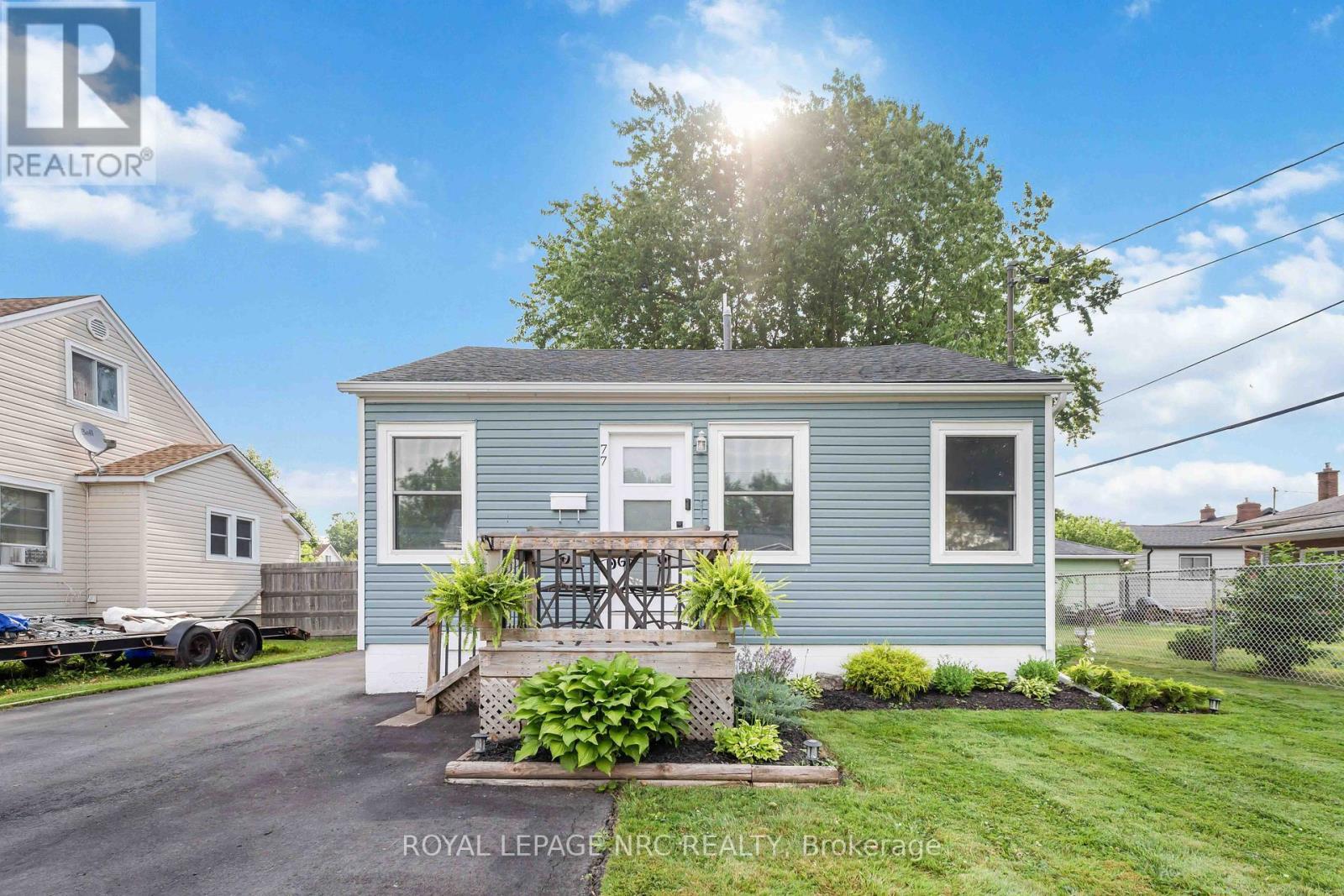 












77 ELLEN STREET

,
Fort Erie (Central),




Ontario
L2A4C9

