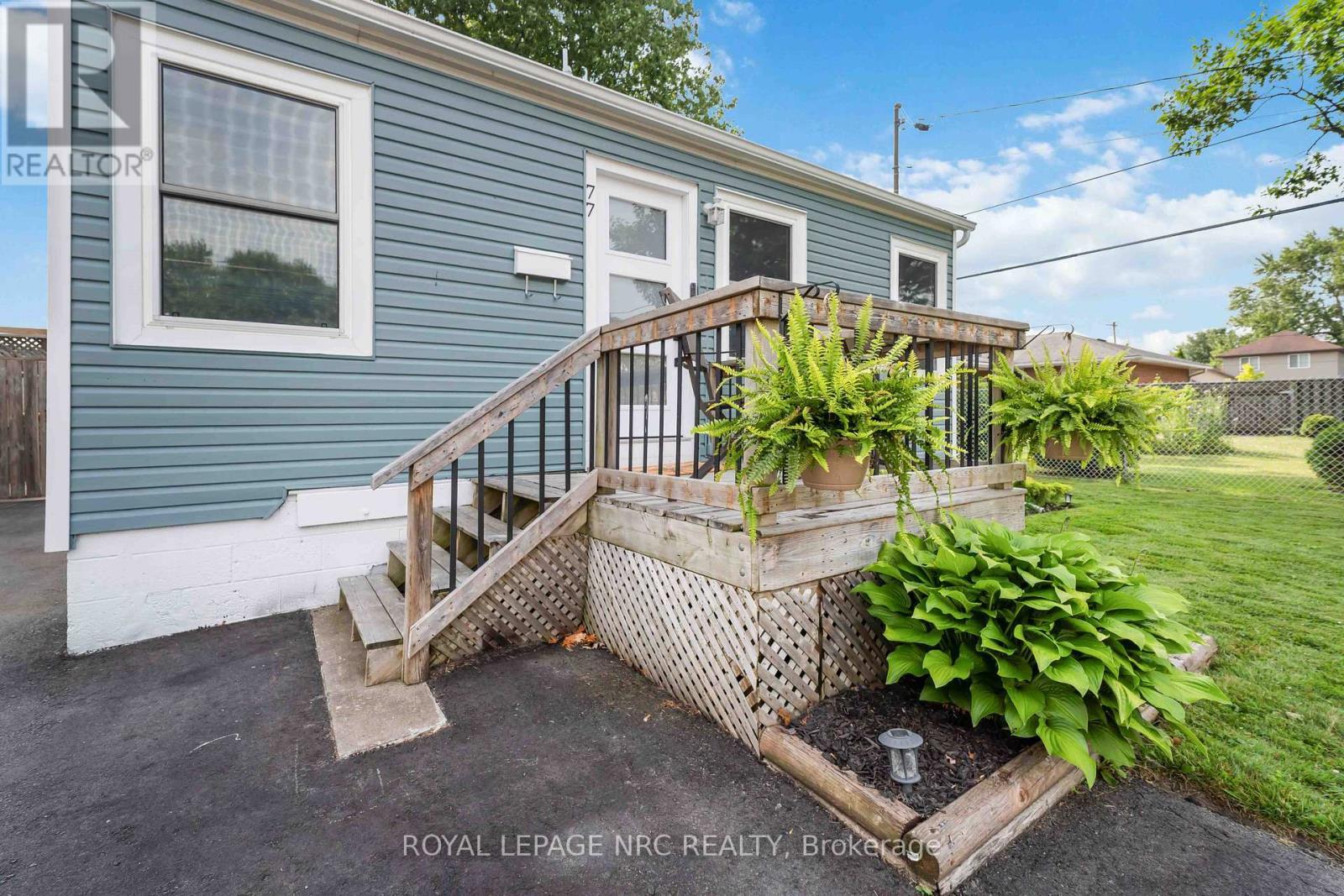 












77 ELLEN STREET

,
Fort Erie (Central),




Ontario
L2A4C9


