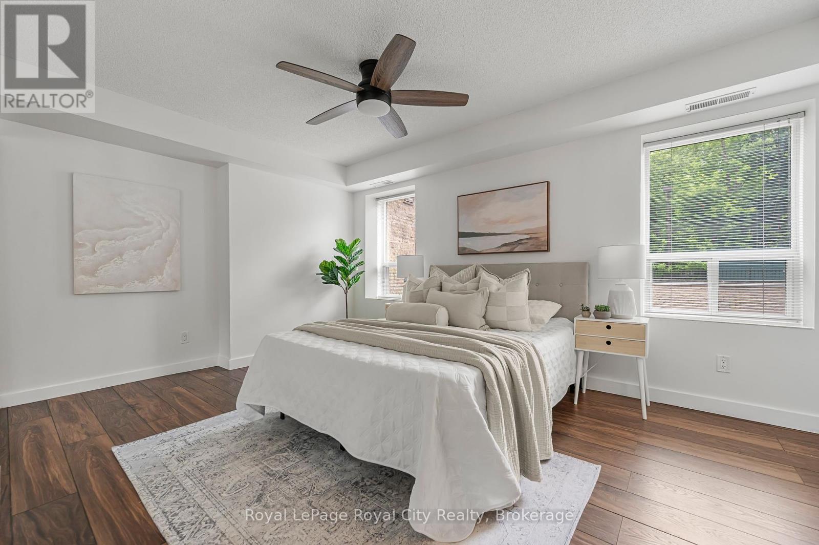 












201 - 281 BRISTOL STREET

,
Guelph (Junction/Onward Willow),




Ontario
N1H8J3

