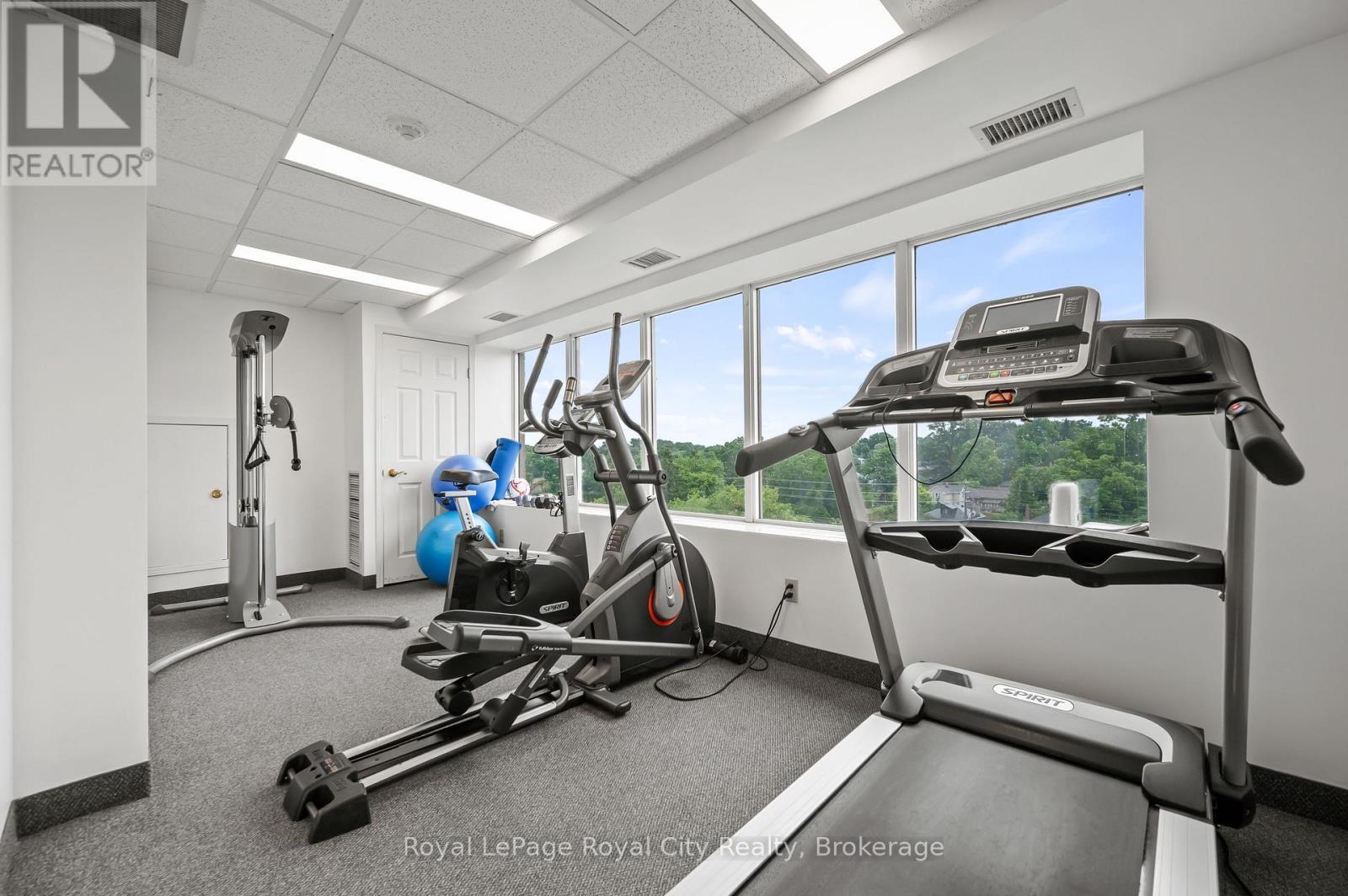 












201 - 281 BRISTOL STREET

,
Guelph (Junction/Onward Willow),




Ontario
N1H8J3

