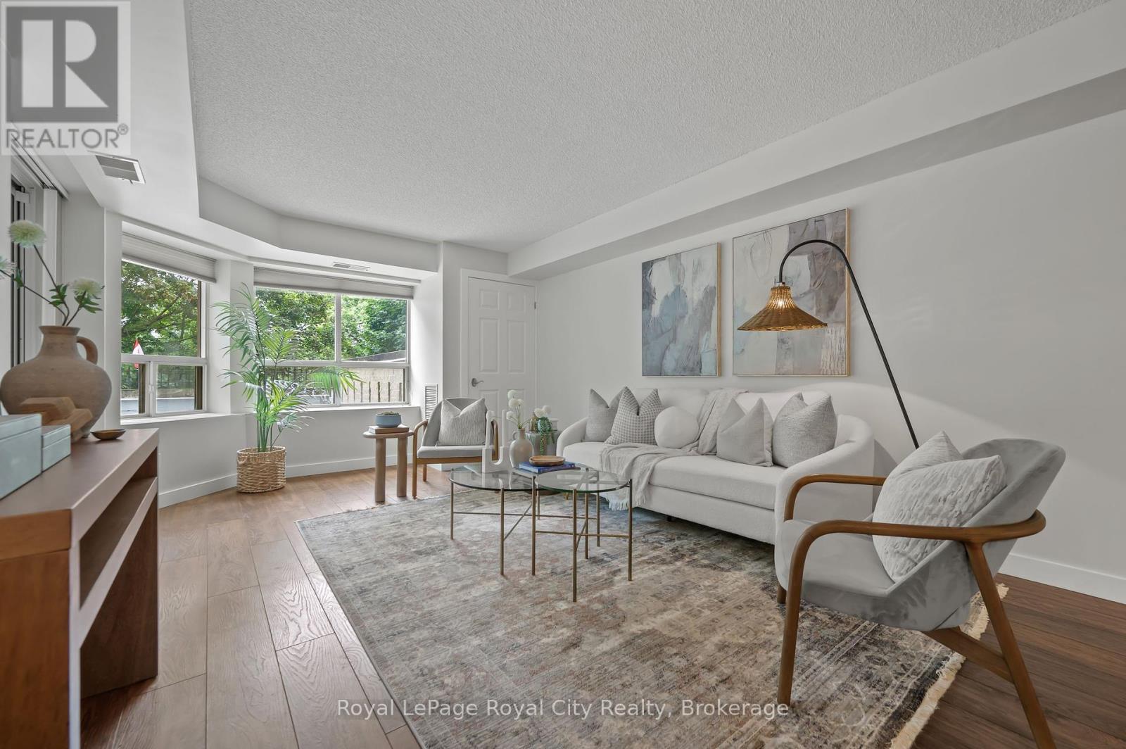 












201 - 281 BRISTOL STREET

,
Guelph (Junction/Onward Willow),




Ontario
N1H8J3

