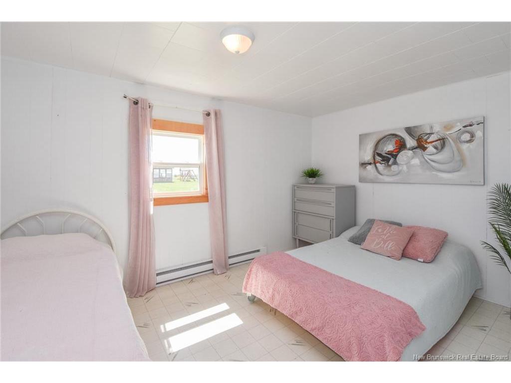 









40


Pointe à Richard

LANE,
Pointe-Brûlée,




NB
E8S 2V7

