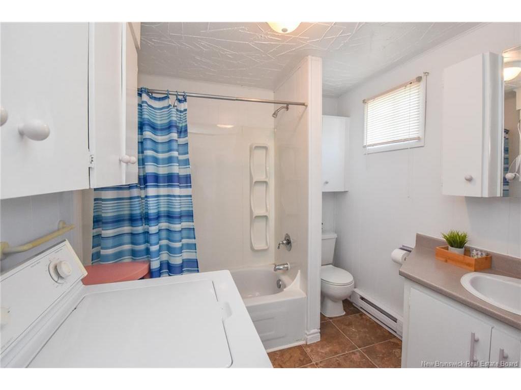 









40


Pointe à Richard

LANE,
Pointe-Brûlée,




NB
E8S 2V7

