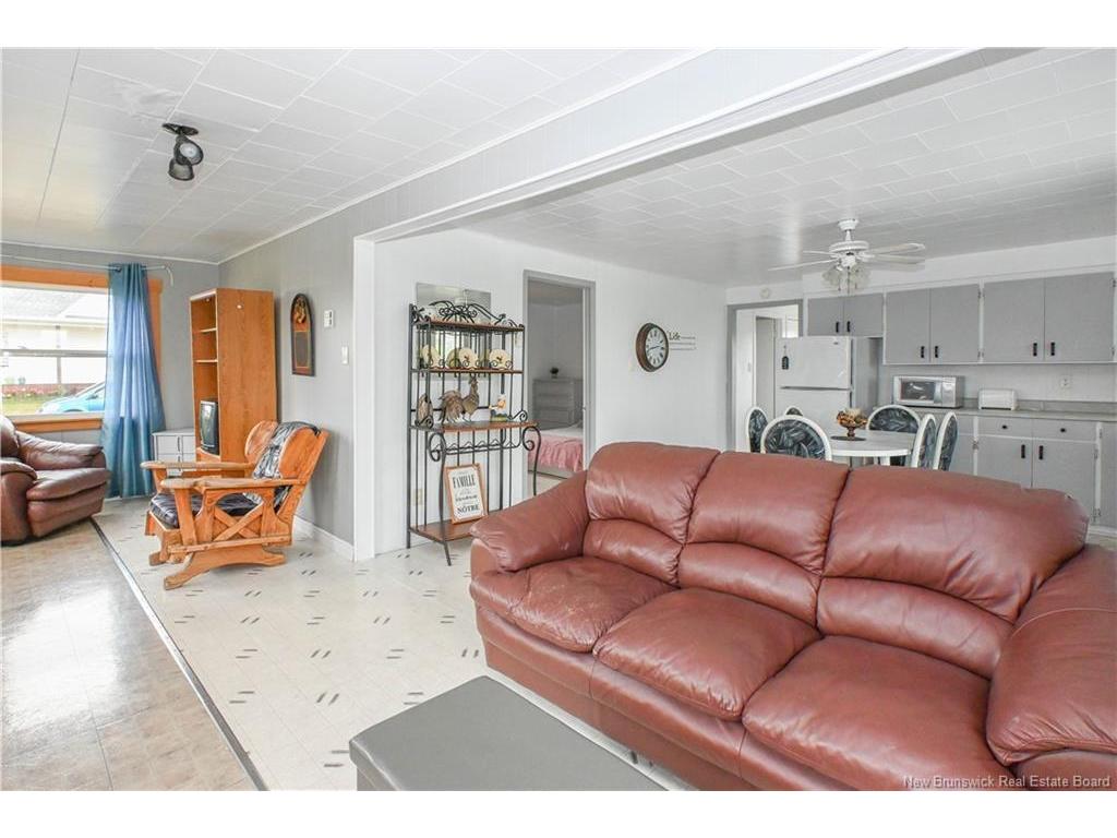 









40


Pointe à Richard

LANE,
Pointe-Brûlée,




NB
E8S 2V7

