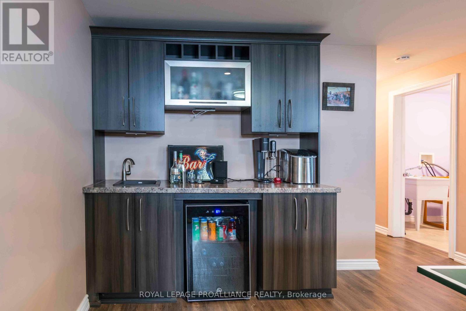 












35 FOREST VALLEY DRIVE

,
Quinte West (Frankford Ward),




Ontario
K0K2C0

