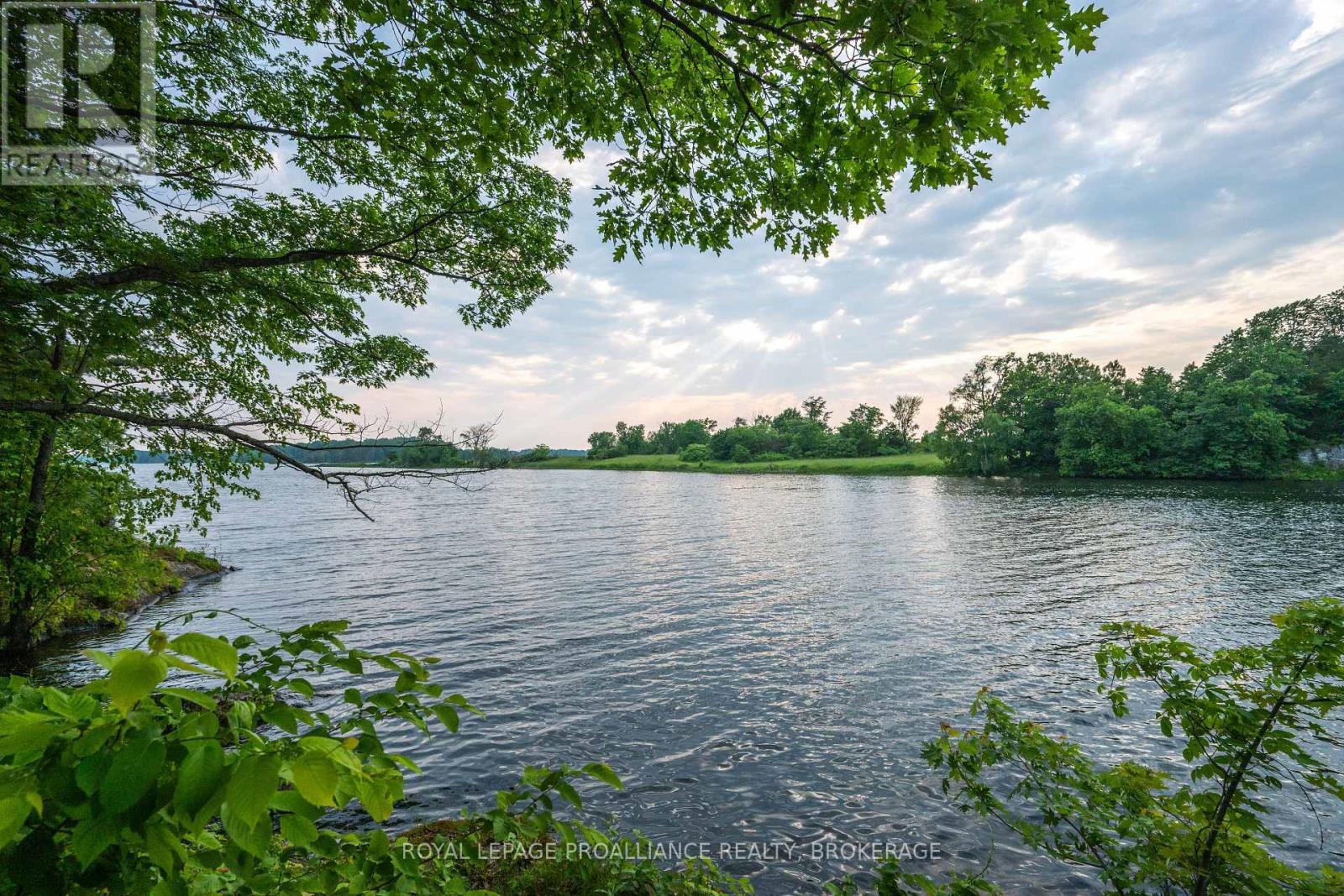 












4808 LEO LAKE ROAD

,
Kingston (City North of 401),




Ontario
K0H2N0


