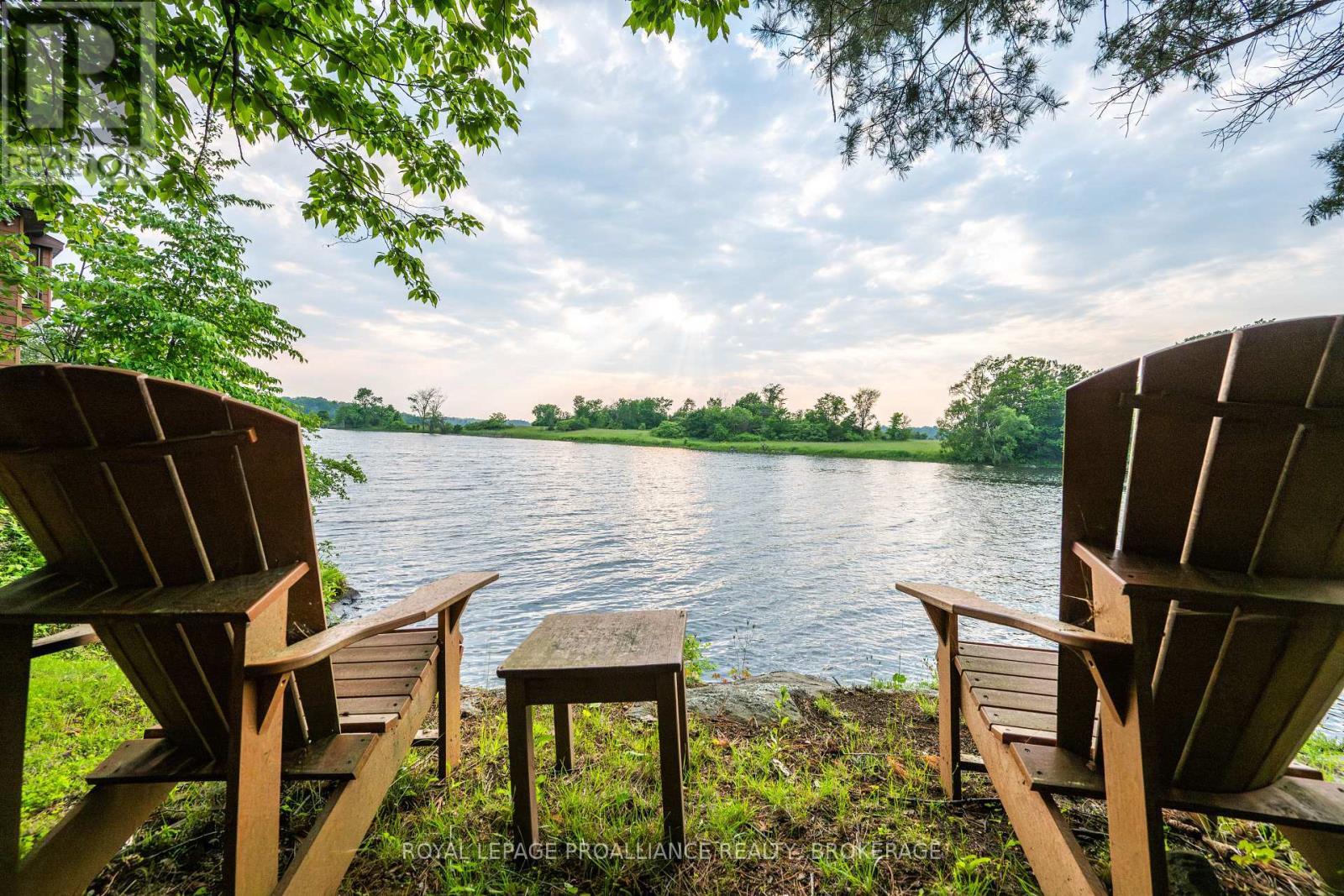 












4808 LEO LAKE ROAD

,
Kingston (City North of 401),




Ontario
K0H2N0


