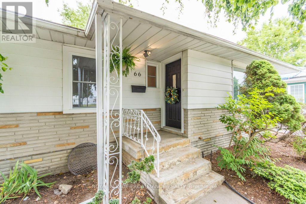 












66 KERR CRESCENT

,
Quinte West (Trenton Ward),




Ontario
K8V2W4

