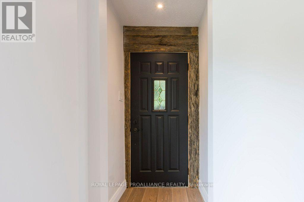 












66 KERR CRESCENT

,
Quinte West (Trenton Ward),




Ontario
K8V2W4

