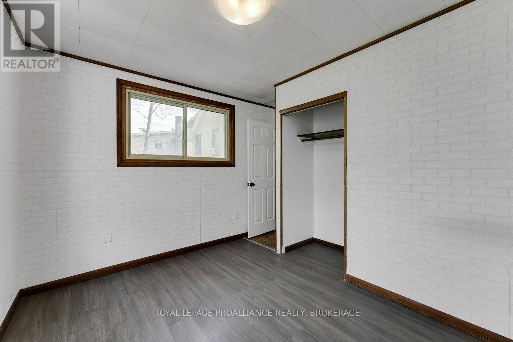 












515 VICTORIA STREET

,
Kingston (Central City East),




Ontario
K7L3Z9

