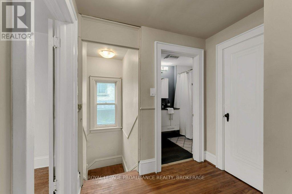 












515 VICTORIA STREET

,
Kingston (Central City East),




Ontario
K7L3Z9

