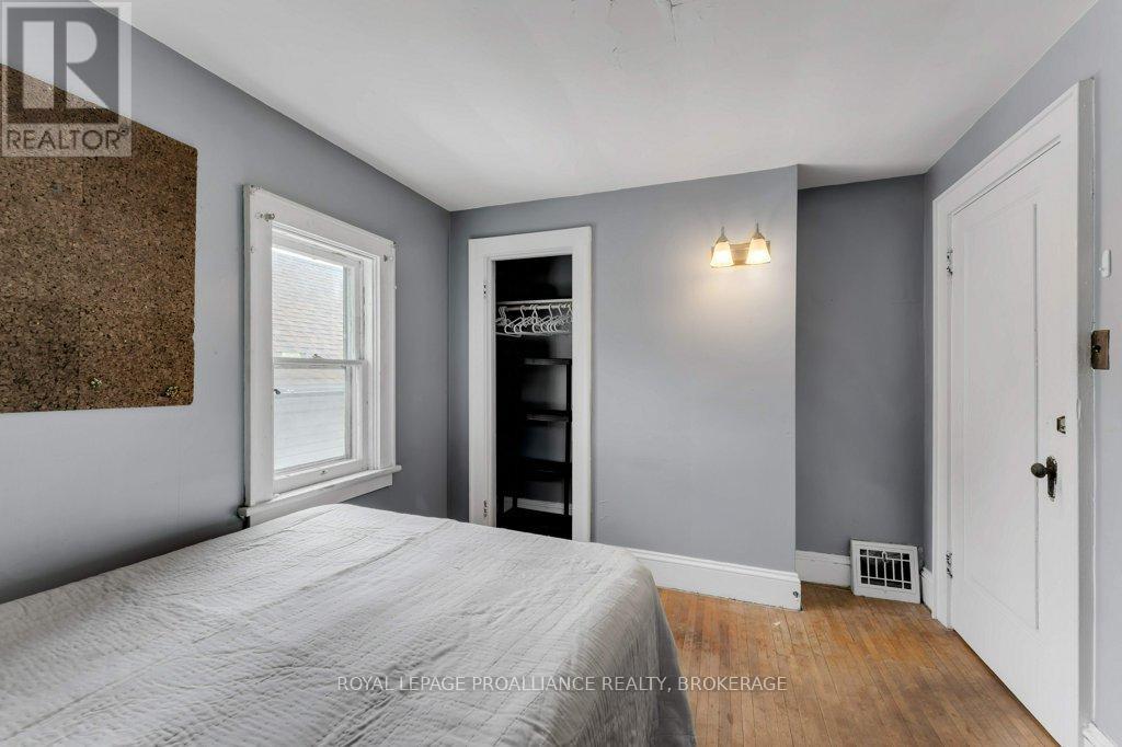 












515 VICTORIA STREET

,
Kingston (Central City East),




Ontario
K7L3Z9


