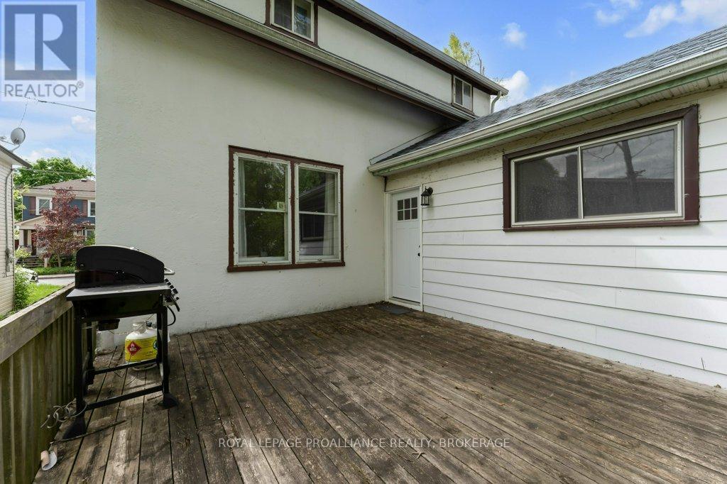 












515 VICTORIA STREET

,
Kingston (Central City East),




Ontario
K7L3Z9

