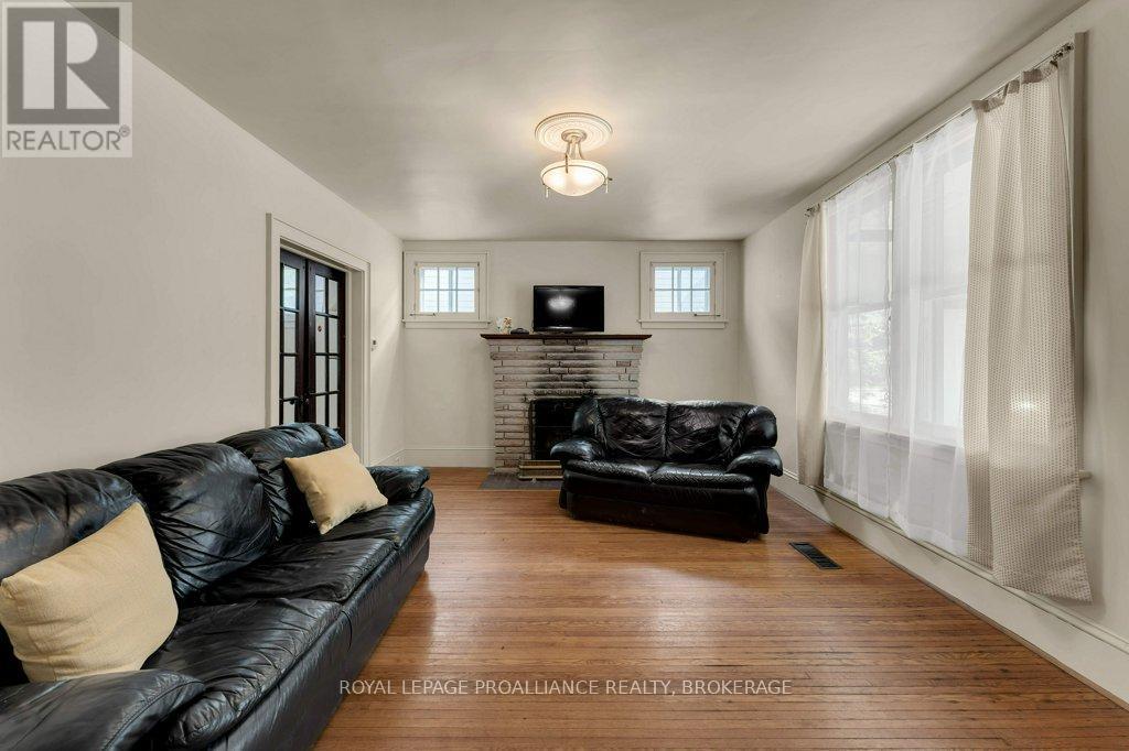 












515 VICTORIA STREET

,
Kingston (Central City East),




Ontario
K7L3Z9

