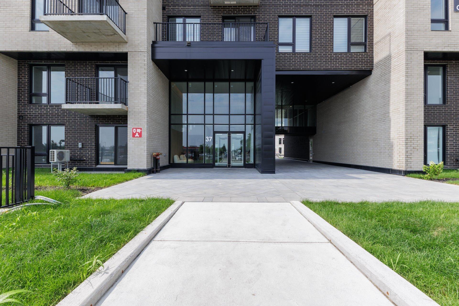 









37


Boul. Brunswick

, 402,
Dollard-des-Ormeaux,




QC
H9B1P6

