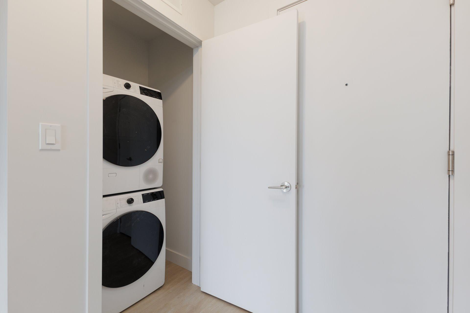 









37


Boul. Brunswick

, 402,
Dollard-des-Ormeaux,




QC
H9B1P6

