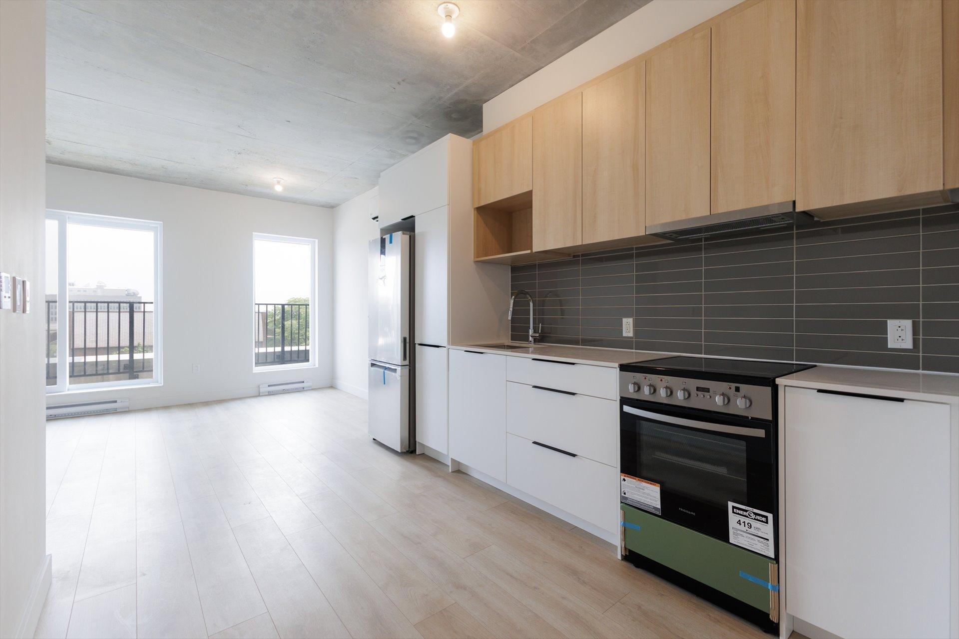 









37


Boul. Brunswick

, 402,
Dollard-des-Ormeaux,




QC
H9B1P6

