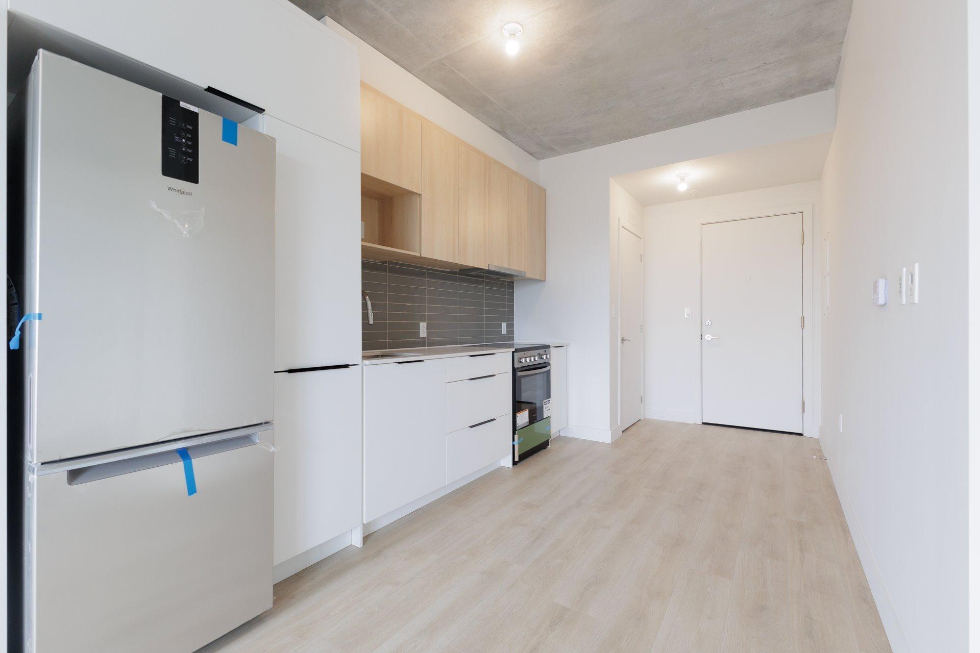 









37


Boul. Brunswick

, 402,
Dollard-des-Ormeaux,




QC
H9B1P6

