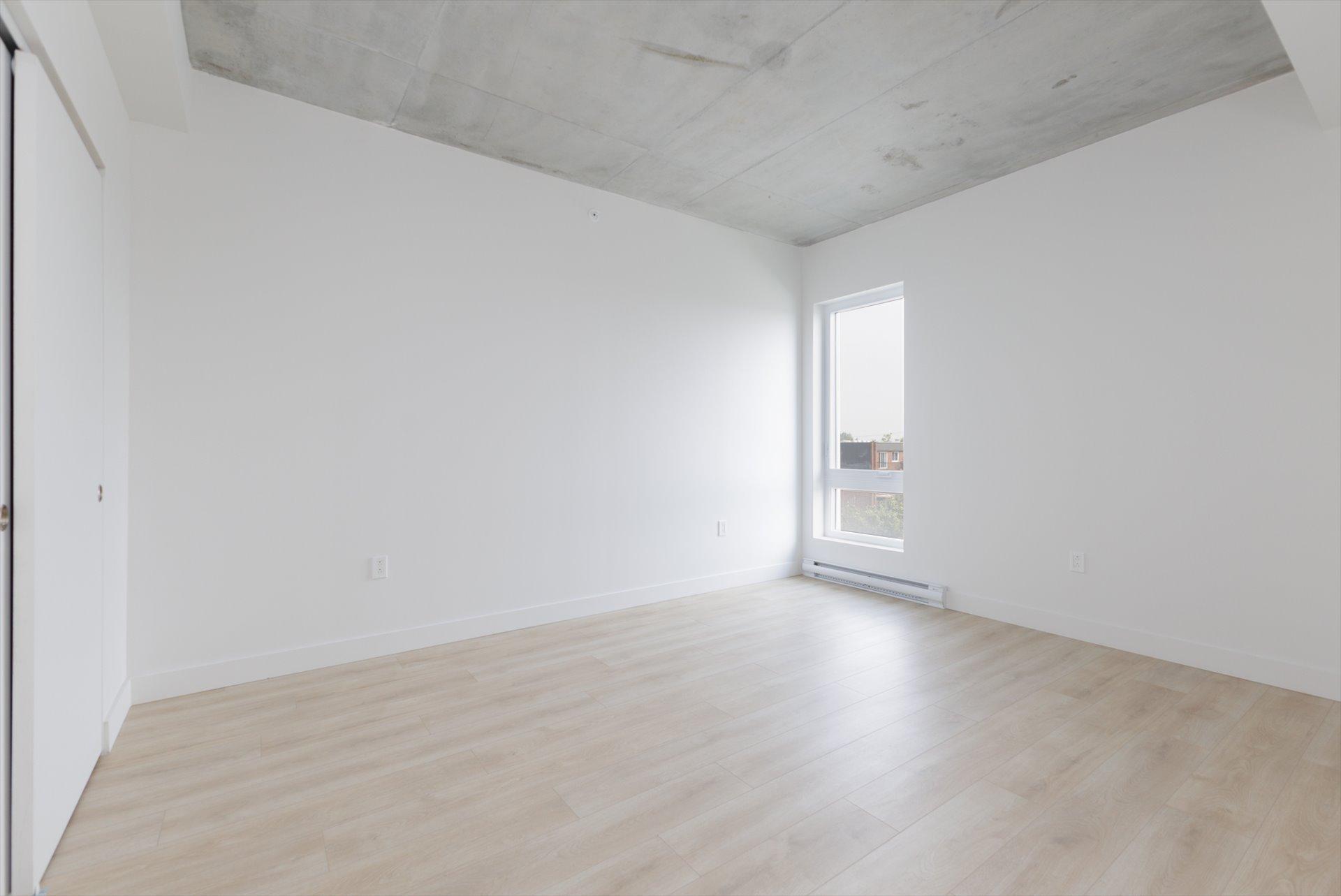 









37


Boul. Brunswick

, 402,
Dollard-des-Ormeaux,




QC
H9B1P6

