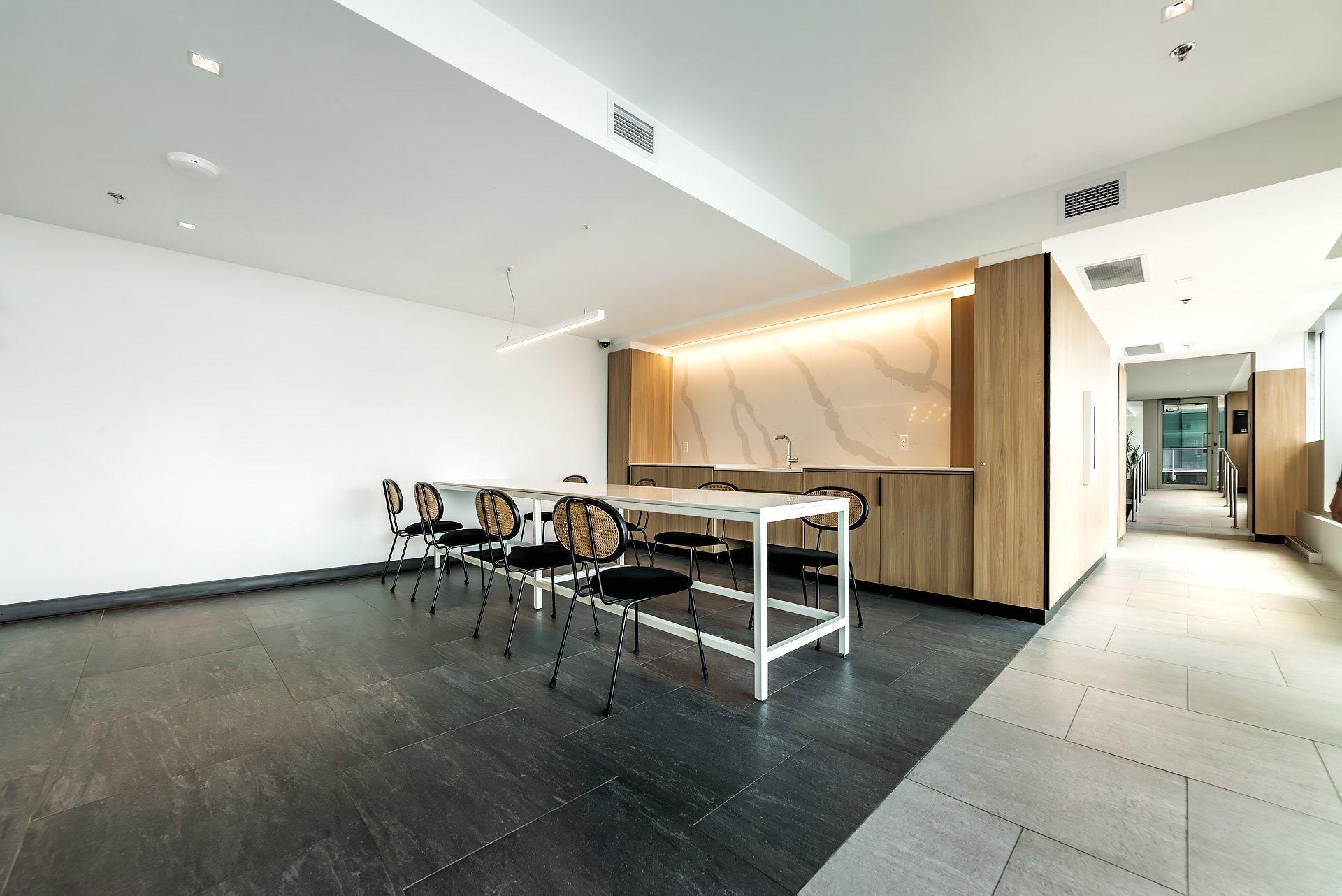 









60


Rue de l'Éclipse

, 1422,
Brossard,




QC
J4Z0T8

