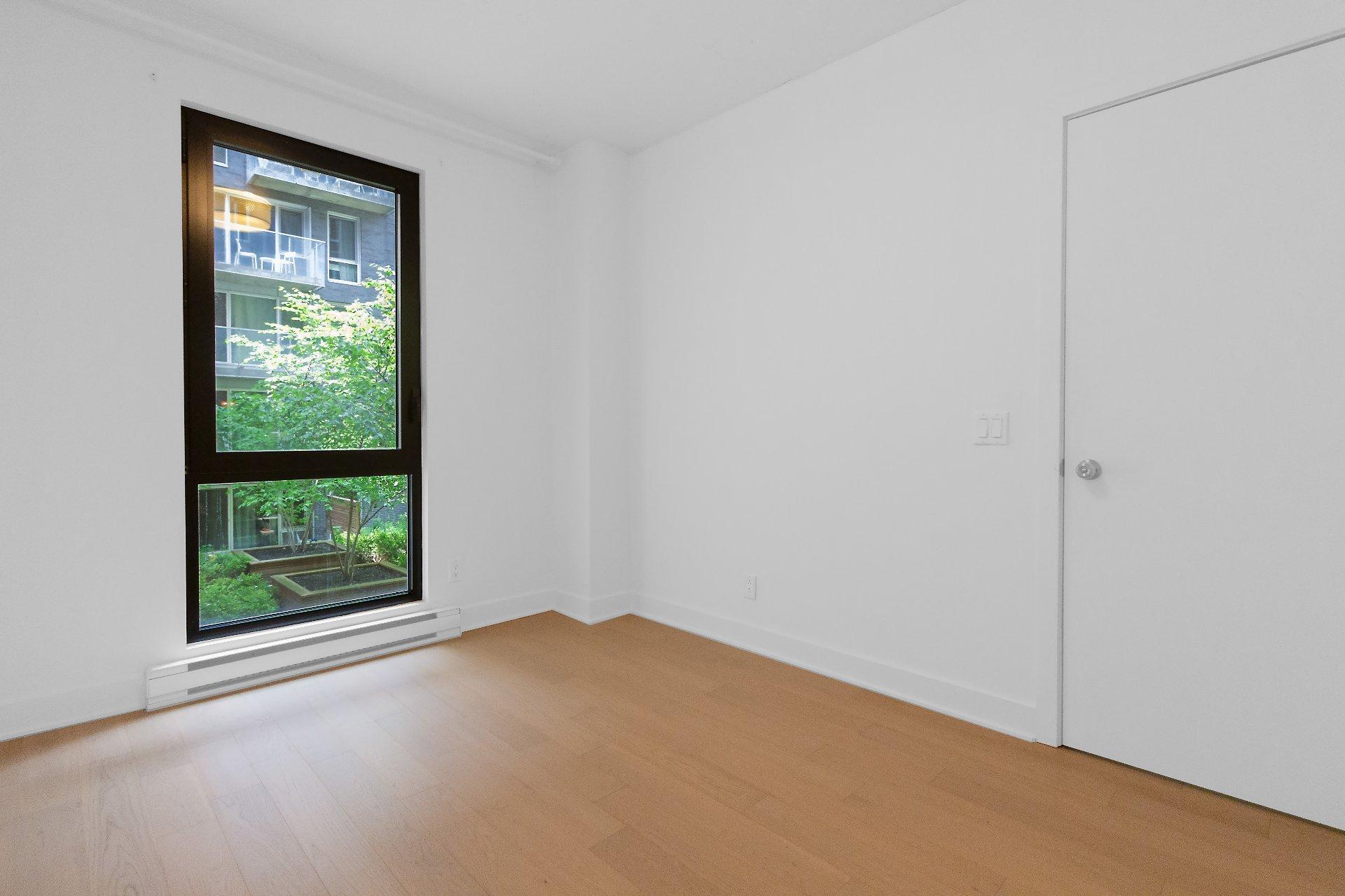 









1414


Rue Chomedey

, 310,
Montréal (Ville-Marie),




QC
H3H0A2

